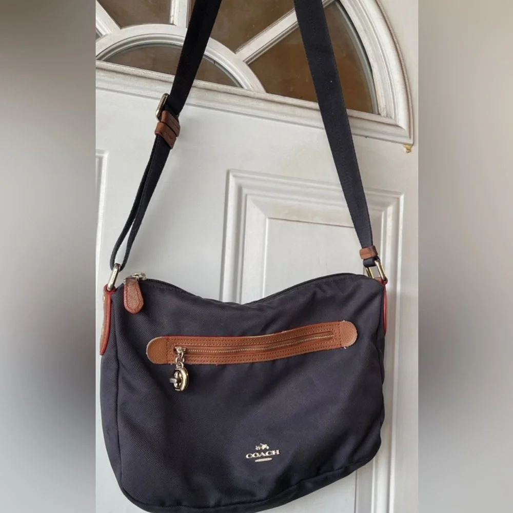 Coach Bag - Picture 1 of 3